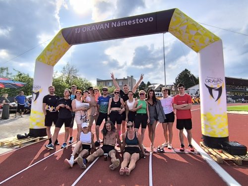 24 hodinový beh ovládla štafeta BUM tímu. | Tj Oravan NO